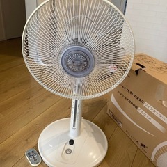 【引き渡し者　決定しました。希望者多数の為受付停止します】家電 季節、空調家電 扇風機の画像