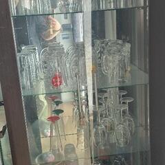 照明付きガラス棚の画像