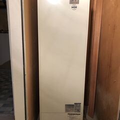 電気温水器差し上げます。