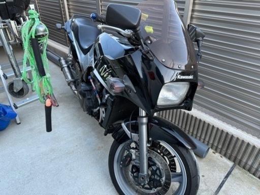 バイク カワサキ　gpz　750f