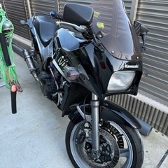 バイク カワサキ　gpz　750f