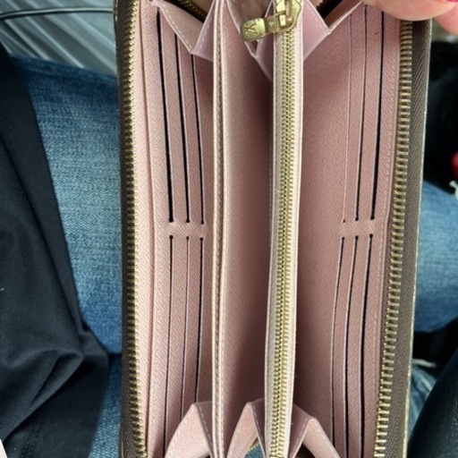 Louis vuitton ジッピーウォレット 長財布 犬 ドッグ