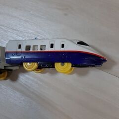 プラレール　新幹線と貨物車輌　トンネルの画像