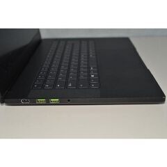 中古良品 Razer Blade 15 RZ09-0288 ゲーミングノートPC 高性能Core i7-8750H 爆速SSD512GB、メモリー16GB、無線内蔵の画像