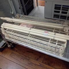 ★スチールラック　家具 収納家具　棚　キャスター付き　現状でのお渡し　【店頭販売のみ】の画像