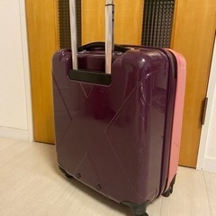 最終セール10月20日まで！靴/バッグ バッグ スーツケースの画像