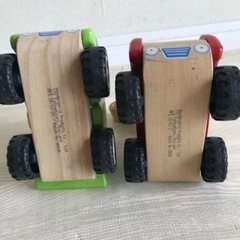 知育玩具　木のおもちゃ　消防車 ゴミ収集車 ミニカーの画像