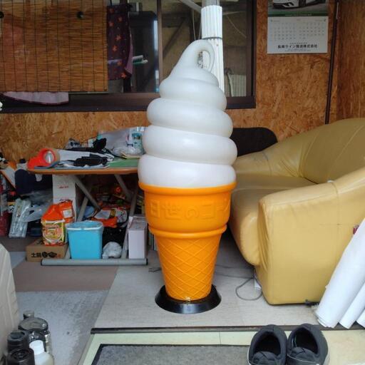 ソフトクリームサイン