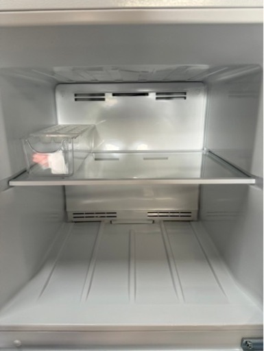 大阪送料無料★3か月保障付き★冷蔵庫★2022年★YRZ-F23H1★IR741 大阪送料無料☆3か月保障付き☆冷蔵庫☆2ドア☆YRZ-