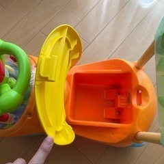 プーさんの車　10ヶ月から３歳まで　破損なしの画像