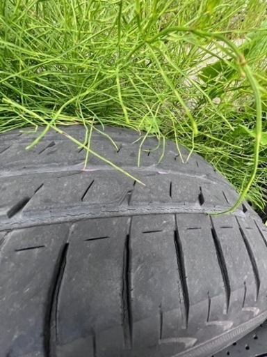 車のパーツ タイヤ、ホイール