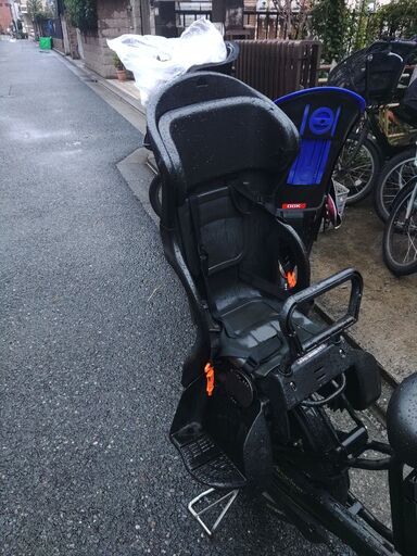 e235???️土日も?お子様と?土足のまま?いろいろなタイプの電動自転車ご試乗可能  ?️?電動自転車・リサイクル専門店　??　ご試