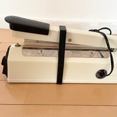 家電 キッチン家電 お菓子作り・手作りクッキーの包装に！卓上シーラーの画像