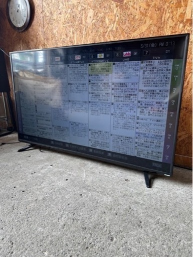 E3103   ダブルチューナー液晶テレビ　50インチ
