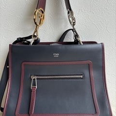 フェンディ　ラナウェイ　スモール 8BH344 ハンドバック　ショルダーバックの画像