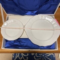 ungaro　ウンガロパーティーセット未使用品