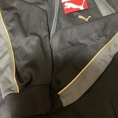 新品タグ付✨PUMA✨キッズ140✨アウター✨ジャージ✨男児✨子供服✨秋冬服の画像