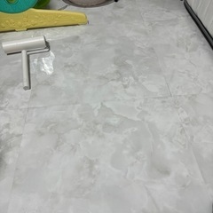 大理石調フロアタイル