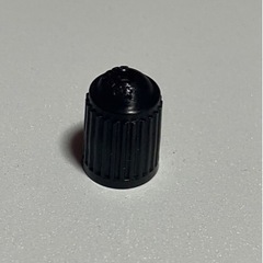 タイヤ交換・バルブキャップ無料①