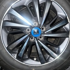 車のパーツ タイヤ、ホイール