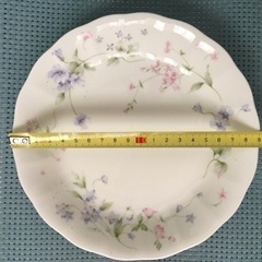ナルミ　花柄お皿　どれでも1枚200円の画像