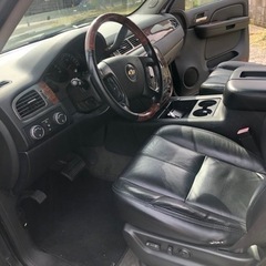 シボレー‼️タホ ‼️4WD‼️上級LTZ‼️ブラックED‼️パワーゲート‼️フロントカメラの画像