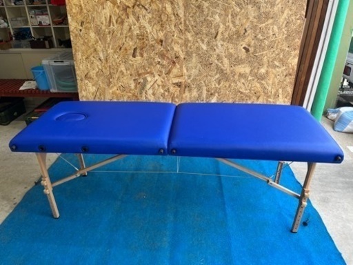 軽量 折りたたみ マッサージベッド 木製・有孔 ダークブルー 長さ185×幅70×高さ51～83cm