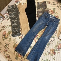 UNIQLOジーンズ　サブリナ丈パンツ３本＆ショーパン　　美品