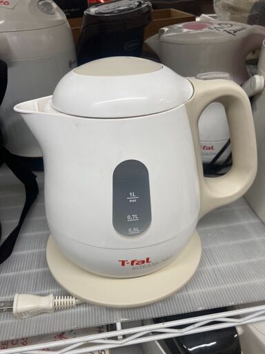 ☆中古￥2,000！T-fal　電気ケトル　家電　2016年製　【BE185】