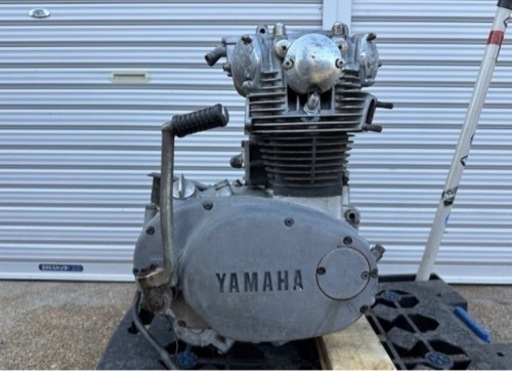 ヤマハ　　XS650エンジン　クランキング確認済み