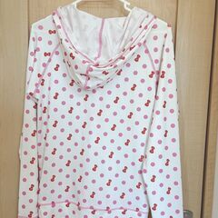 ハローキティ　ラッシュガード　Lサイズの画像