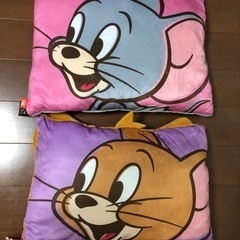 ふわふわ耳付きクッション　トム ＆ ジェリー2個セット　未使用の画像