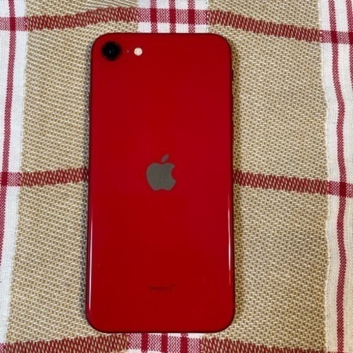 値下げ　鮮やかなRED　初めてのiPhoneに　iphone SE2 赤色
