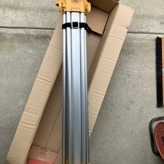 オートレベル用アルミ三脚の画像