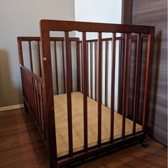 高級マットレス付き ベビーベッド マットレス2セット付きの画像