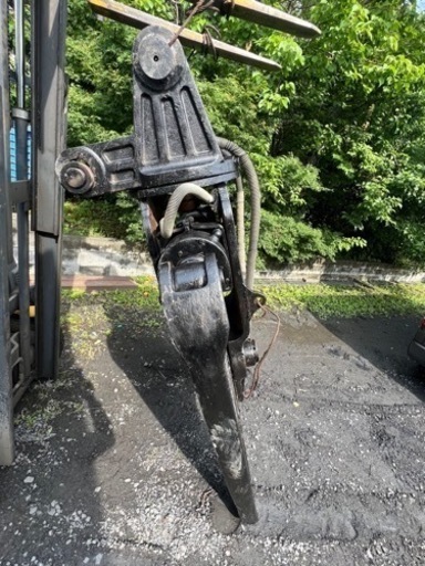 解体　アタッチメント　オカダアイヨン製　中古大割圧砕機TSクラッシャー　850