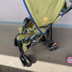 B型ベビーカーの画像