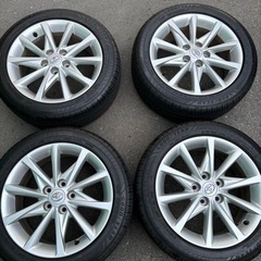 車のパーツ タイヤ、ホイール