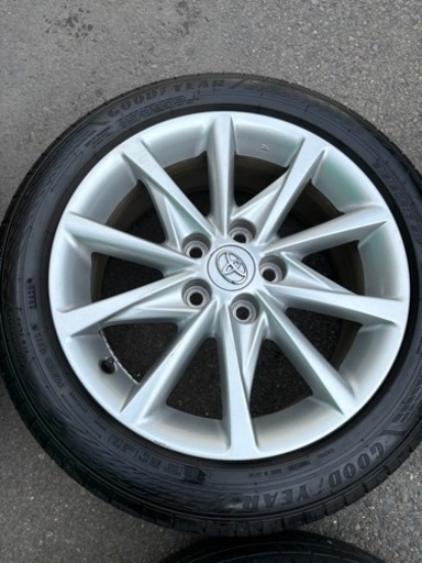 車のパーツ タイヤ、ホイール