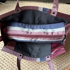 万能型ハンドバッグの画像