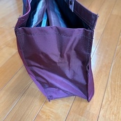 万能型ハンドバッグの画像