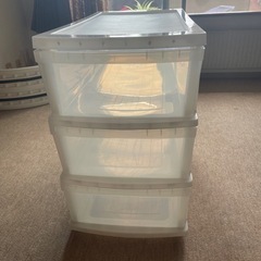 3段　押入れ収納ケース　キャスター付き