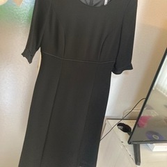 礼服。25000円で購入。使用回数1回。の画像