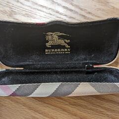 【イタリア製】Burberry 眼鏡ケースの画像