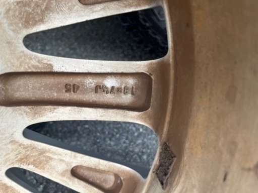車のパーツ タイヤ、ホイール