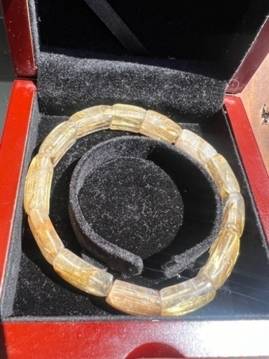 ゴールドルチル、ゴールドブレスレット