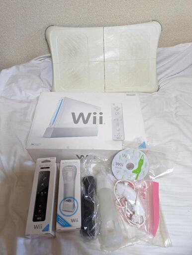 Wii本体　Wii Fit