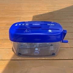 ハンドシュレッダー