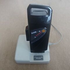 Panasonic電動自転車バッテリー NKY452B02B(13.2Ah) 充電器付きの画像
