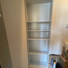 無料でお譲りします　白い棚